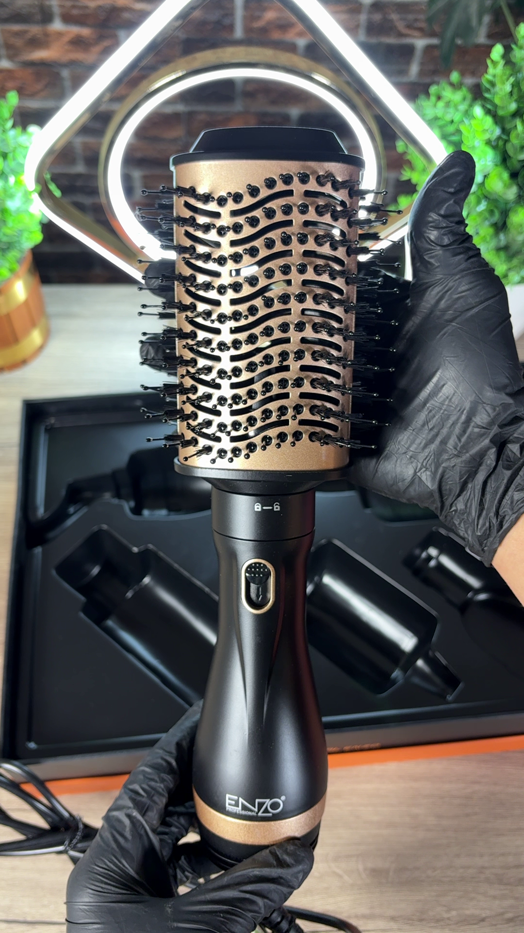 SECHE CHEUVEUX ENZO®  PROFESSIONAL 4EN1